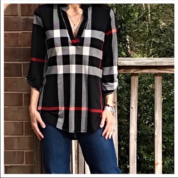 ✨LAST ONE ✨Black Plaid rolled sleeves tunic - Picture 6 of 7